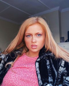 maisie smith instagram (1)