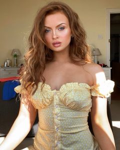 maisie smith instagram (2)