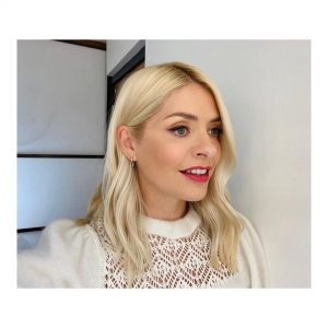 Holly Willoughby Images (4)