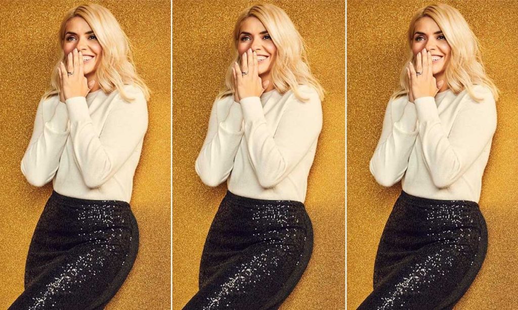 Holly Willoughby M&S 2020 Christmas (1)